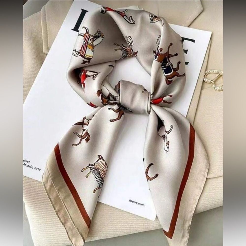 Elegant Horse Print Scarf M642